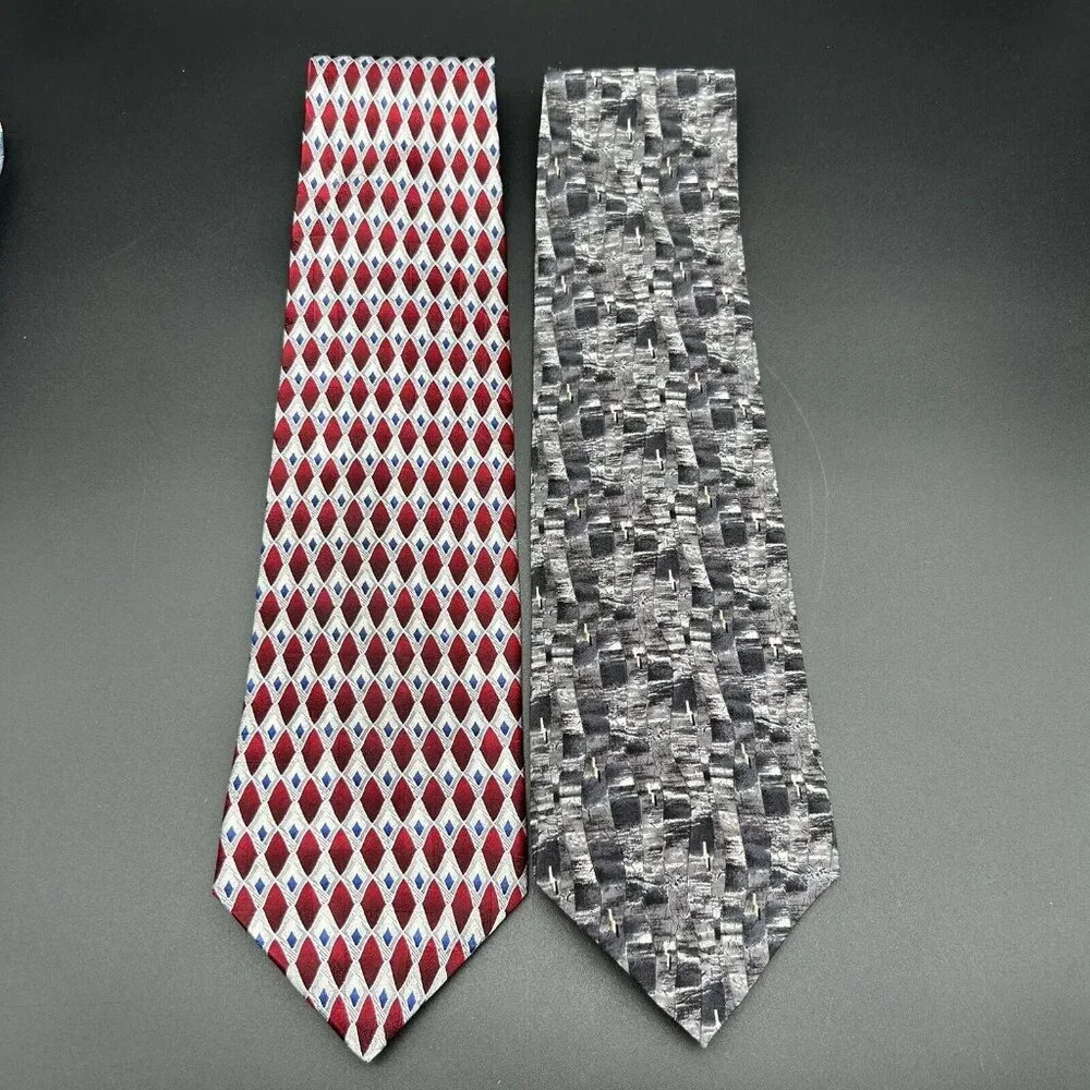 Lot of 4 Men's Neck Ties Silk Blue Silver Gray Red Croft & Barrow Van Heusen